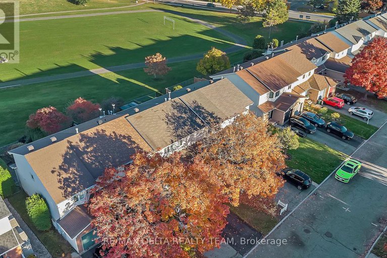 29041515/1423-caravel-crescent/bilberry-creekqueenswood-heights/ottawa/ontario/K1E3P5_36