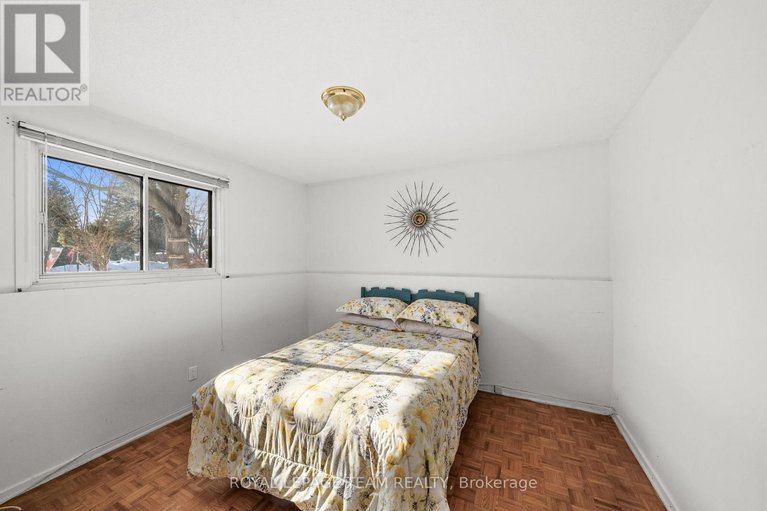 29455651/5329-driscoll-drive/manotick-long-island-nicholls-island/ottawa/ontario/K4M1E3_30