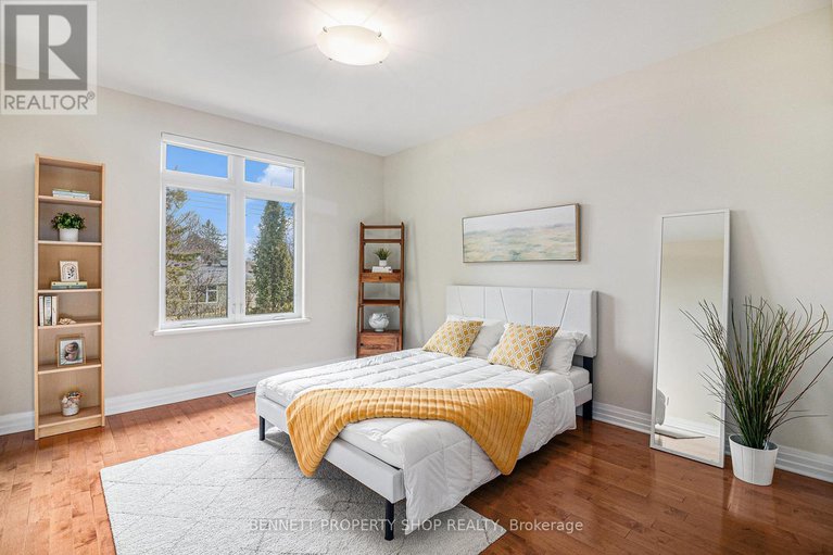 28239402/1934-lenester-avenue/mckellar-heightsglabar-park/ottawa/ontario/K2A1J9_18
