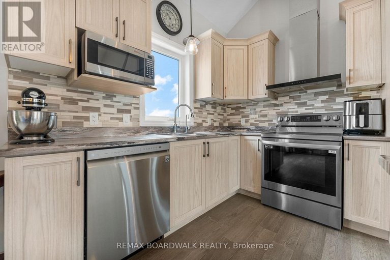 29457732/1496-drummond-school-road/drummond-n-elmsley-drummond-twp/drummondnorth-elmsley/ontario/K7H0K5_13