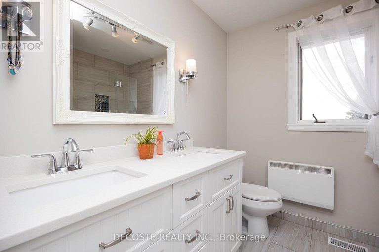 29630815/100-macleod-crescent/alexandria/north-glengarry/ontario/K0C1A0_19