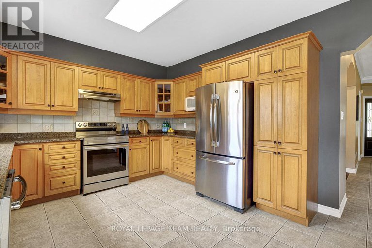 28325632/118-oakfield-crescent/longfields/ottawa/ontario/K2J5H6_19