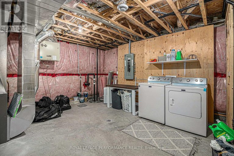 29595953/8-brittany-street/north-stormont-finch-twp/north-stormont/ontario/K0A1R0_24