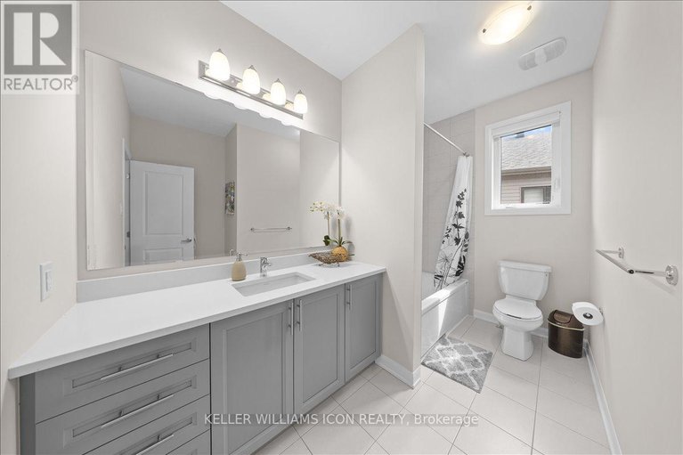 29577044/352-cloyne-crescent/half-moon-bay/ottawa/ontario/K2J6W4_36