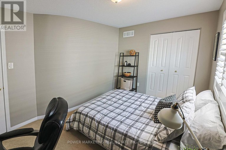 28585317/124-strathcarron-crescent/morgans-grantsouth-march/ottawa/ontario/K2K0C7_24