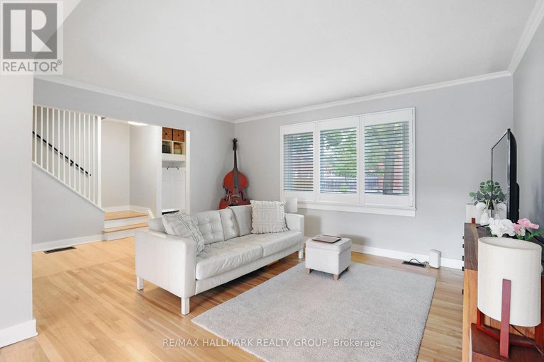 28903308/836-borthwick-avenue/castle-heightsrideau-high/ottawa/ontario/K1K2M8_10