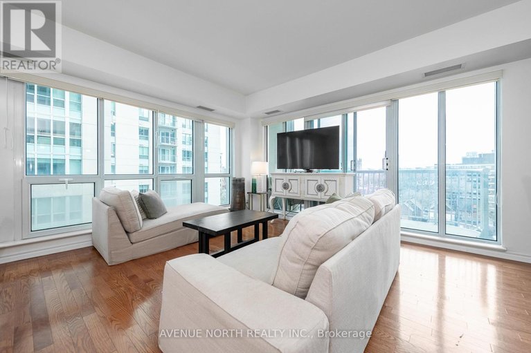 29444672/912-200-rideau-street/sandy-hill/ottawa/ontario/K1N5Y1_17