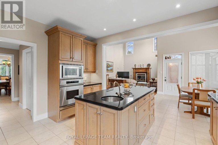 28313084/6005-earlscourt-crescent/manotick-east-to-manotick-station/ottawa/ontario/K4M1K2_9