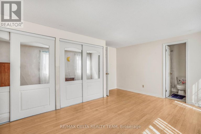 28836365/6321-fortune-drive/convent-glen-north/ottawa/ontario/K1C2A4_18
