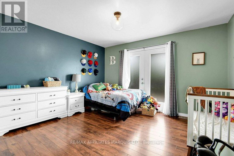 28879635/35-nevada-street/moose-creek/north-stormont/ontario/K0C1W0_21