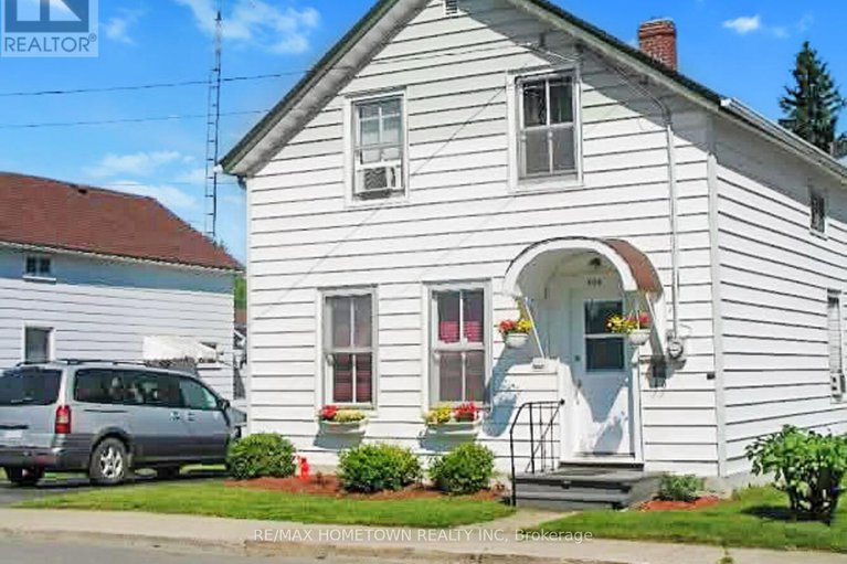 29278787/204-wood-street-e/prescott/prescott/ontario/K0E1T0_1