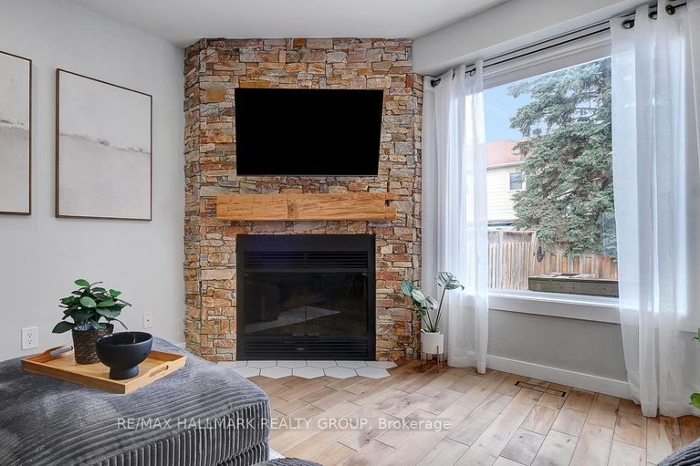 29513772/78-havenhurst-crescent/hunt-club-parkgreenboro/ottawa/ontario/K1T3G5_14