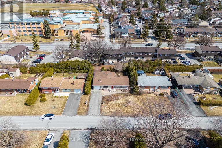 29578391/17-forest-park-avenue/city-viewskylinefisher-heightsparkwood-hills/ottawa/ontario/K2E5A2_39