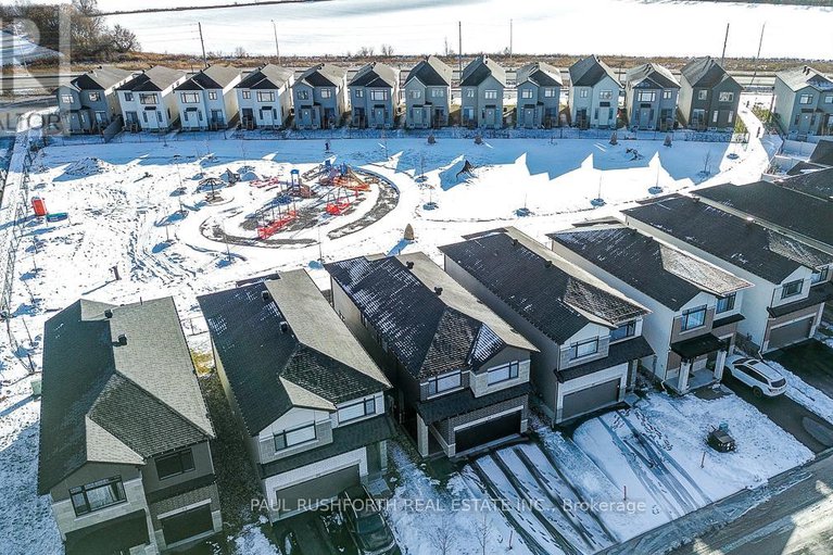 29134887/28-mendoza-way/emerald-meadowstrailwest/ottawa/ontario/K2S2S6_35
