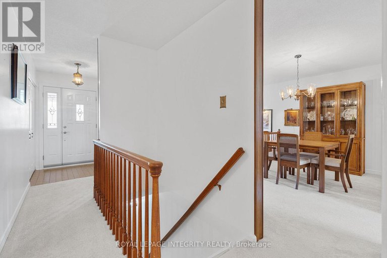29021047/12-wynford-avenue/craig-henrywoodvale/ottawa/ontario/K2G3Z3_24