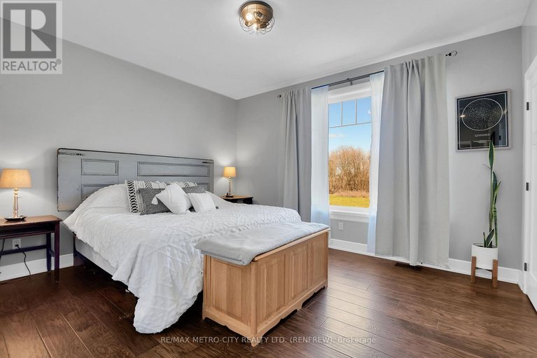 29634627/782-bruce-street/horton-twp/horton/ontario/K7V3Z4_16