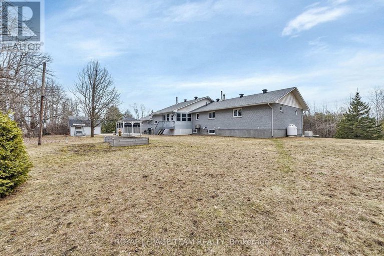 28195762/1961-manotick-station-road/osgoode-twp-north-of-reg-rd-6/ottawa/ontario/K0A2W0_29