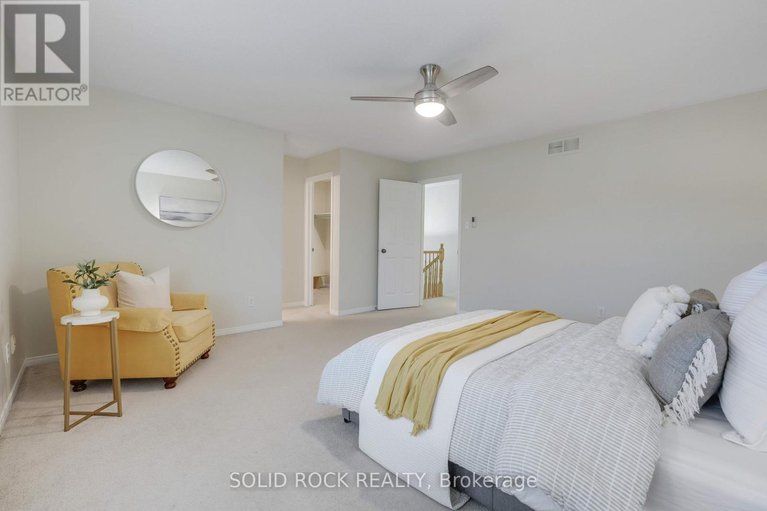 29056946/9-stoneleigh-street/strandherd/ottawa/ontario/K2G7A2_17