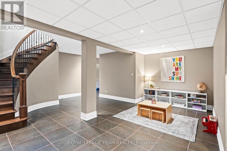 28452821/6132-pebblewoods-drive/greely/ottawa/ontario/K4P0A1_34