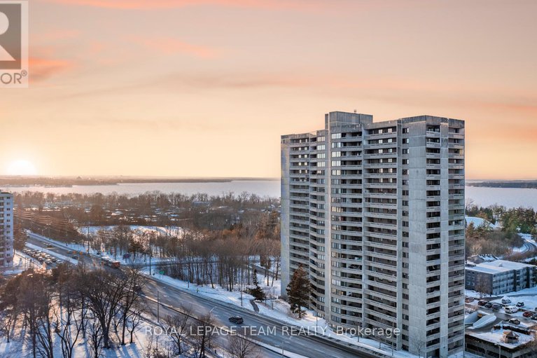 28809753/2004-415-greenview-avenue/britannia/ottawa/ontario/K2B8G5_1