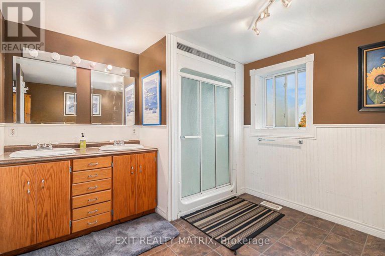 28998331/3498-sarsfield-road/cumberland-west/ottawa/ontario/K0A3E0_10