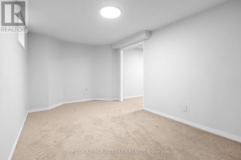 29622536/18-shipley-crescent/stittsville-central/ottawa/ontario/K2S1R2_39