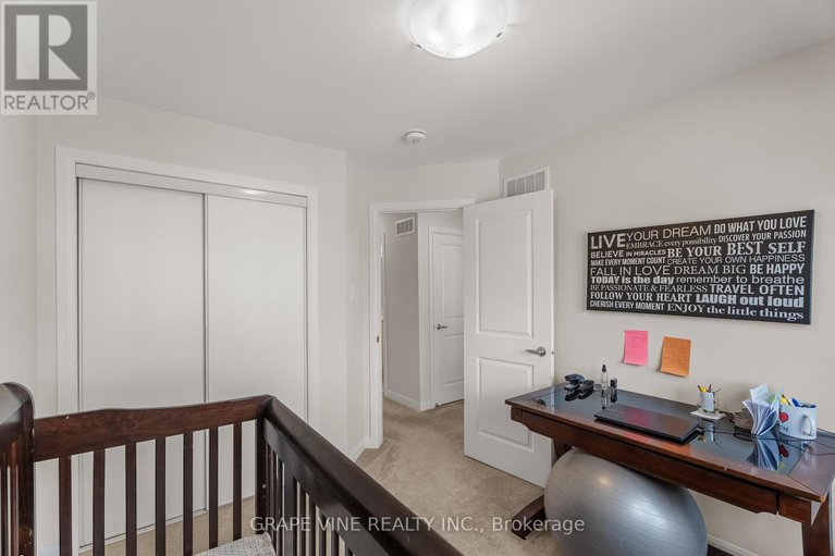 28597802/148-attwell-private/morgans-grantsouth-march/ottawa/ontario/K2K0P6_27