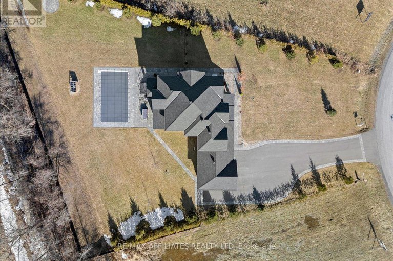 28084122/724-mcmanus-avenue/manotick-village-manotick-estates/ottawa/ontario/K4M0B2_48