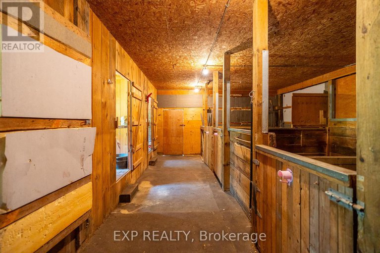 28757377/1437-usborne-street/mcnabbraeside-twps/mcnabbraeside/ontario/K0A1G0_36