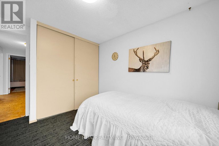 29033292/29-cymbeline-drive/westcliffe-estates/ottawa/ontario/K2H7X9_29