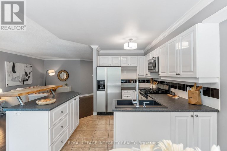28951961/6308-sablewood-place/chapel-hill/ottawa/ontario/K1C7M6_24