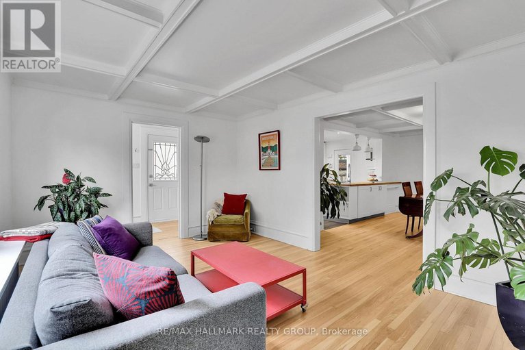 29565294/105-queen-mary-street/overbrookcastle-heights/ottawa/ontario/K1K1X4_9