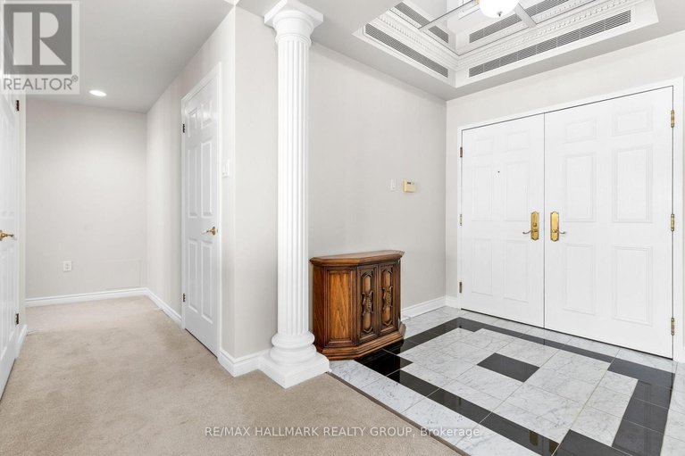 29018589/2403-1480-riverside-drive/riverview-park/ottawa/ontario/K1G5H2_3