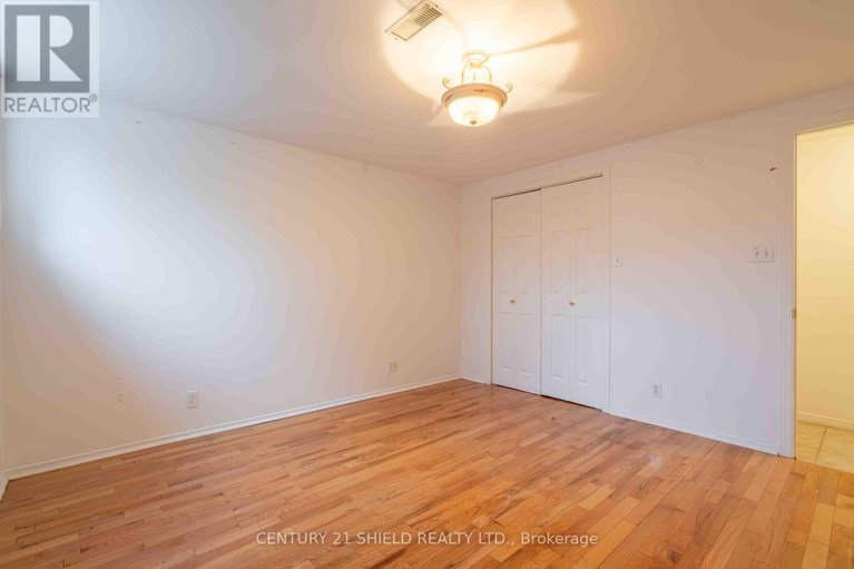 29049744/21255-mcnaughton-court-e/south-glengarry-lancaster-twp/south-glengarry/ontario/K0C1E0_25