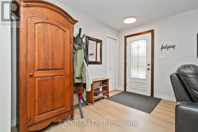 28570683/751-pattee-road/champlain-twp/champlain/ontario/K6A2R2_4