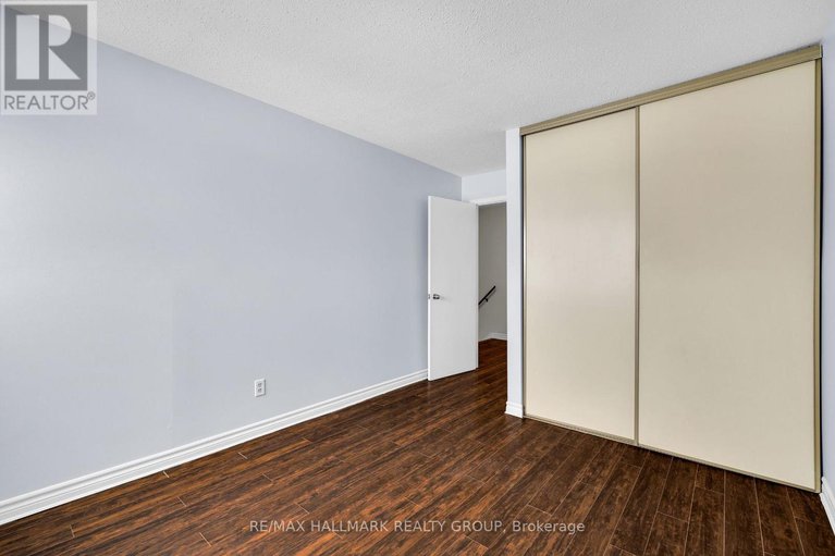 29242070/f-3070-councillors-way/blossom-parkleitrim/ottawa/ontario/K1T2S6_32