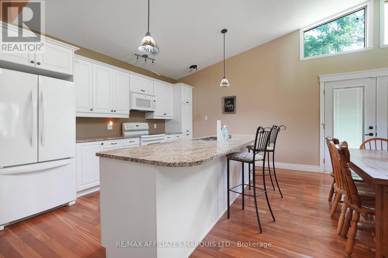 28455162/18467-andre-avenue/south-glengarry-charlottenburgh-twp/south-glengarry/ontario/K0C1S0_33