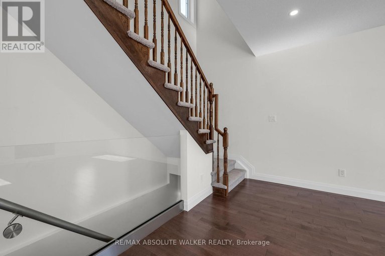 29069176/424-nittany-crescent/strandherd/ottawa/ontario/K2J5P1_18