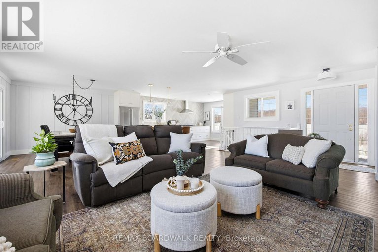 29359978/100-mcculloughs-landing/drummond-n-elmsley-drummond-twp/drummondnorth-elmsley/ontario/K7H3C8_12