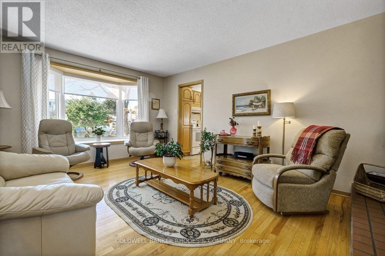 29319583/1550-northdale-street/pineview/ottawa/ontario/K1B4G8_6