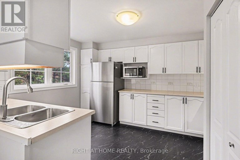29682834/29-26-wrenwood-crescent/centrepointe/ottawa/ontario/K2G5V5_20