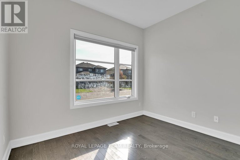 28851206/69-duncanville-street/village-of-russell/russell/ontario/K4R0E9_6