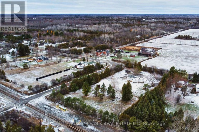 29120870/405-donoghue-road/north-grenville-twp-kemptville-south/north-grenville/ontario/K0G1S0_38