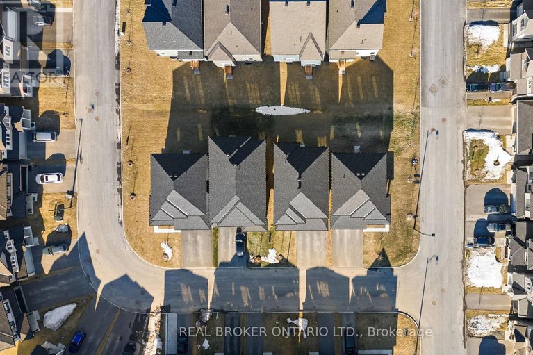 28309784/845-snap-hook-crescent/half-moon-bay/ottawa/ontario/K2J6V7_35