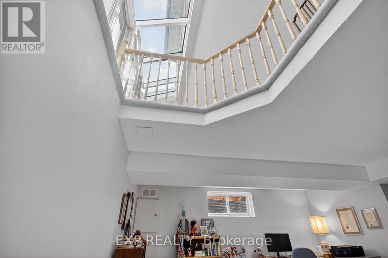 29536083/43-hummingbird-crescent/cedargrovefraserdale/ottawa/ontario/K2J3A5_33