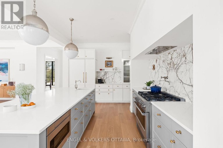 28152568/5808-red-castle-ridge/manotick-east-to-manotick-station/ottawa/ontario/K4M0A4_12