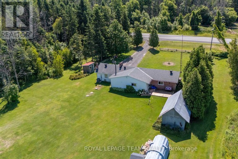 28652632/12135-county-road-2-road/south-dundas-williamsburgh-twp/south-dundas/ontario/K0C1X0_42