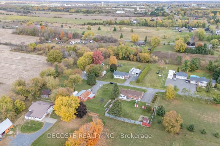 29008744/20015c-county-43-road/north-glengarry-kenyon-twp/north-glengarry/ontario/K0C1A0_40