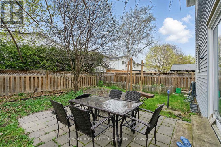 28285105/677-mathieu-way/fallingbrookpineridge/ottawa/ontario/K4A2R6_18
