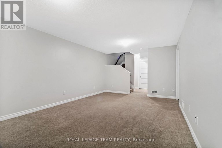 29438104/918-kilbirnie-drive/half-moon-bay/ottawa/ontario/K2J6G2_29